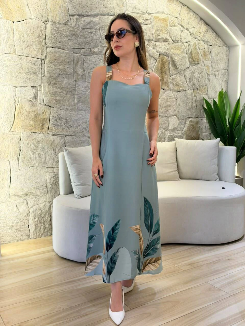 Vestido Zaya verde com estampa de folhagens